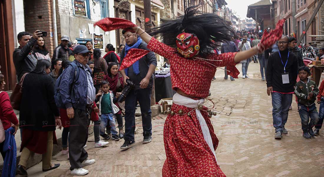 तस्बिरमा खोकना संस्कृति