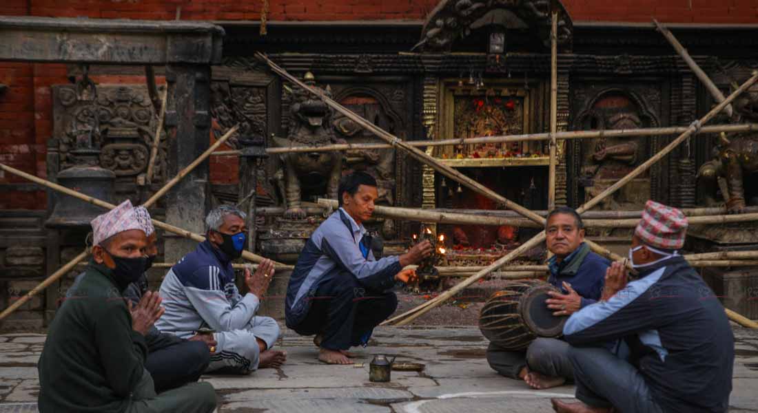 नयाँ वर्ष तिमीलाई स्वागत गर्नै सकिएन (फोटो फिचरसहित)