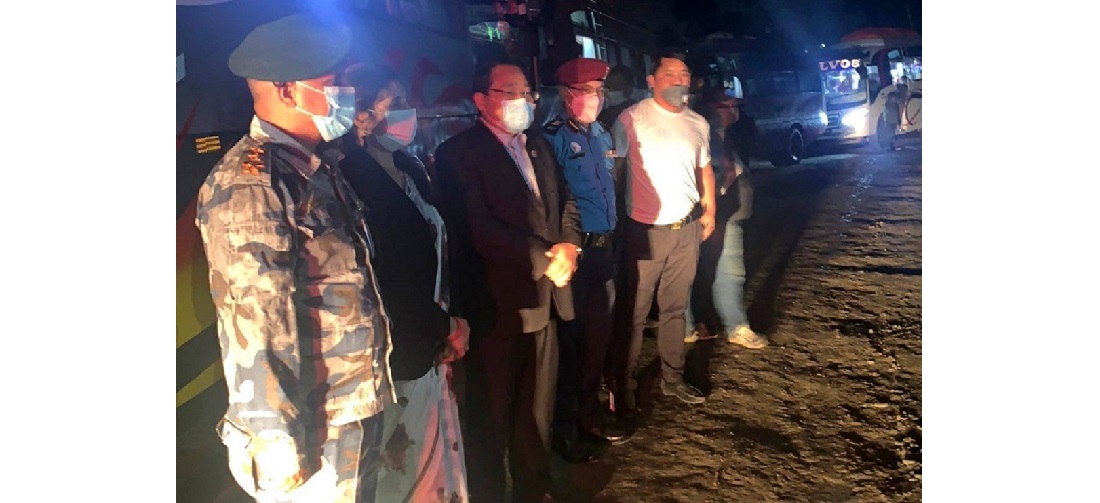 अलपत्र परेका ४ सय मजदुरको उद्दार, ९ वटा बसमा घर गए मजदुर