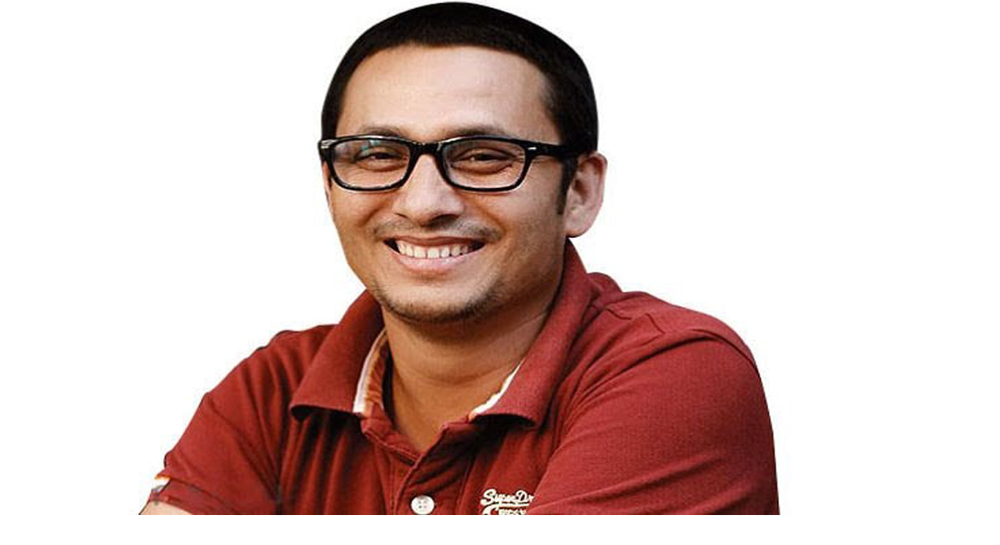 नयाँ चलचित्रको स्क्रिप्ट लेख्दै खगेन्द्र