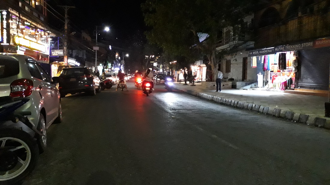 पर्यटकको व्यग्र प्रतिक्षामा पोखराको लेकसाइड