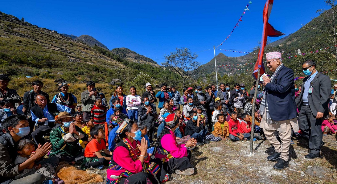 प्रधानमन्त्रीबाट किमाथांका नाका र अरुण तेस्रो जलविद्युत आयोजनाको अनुगमन