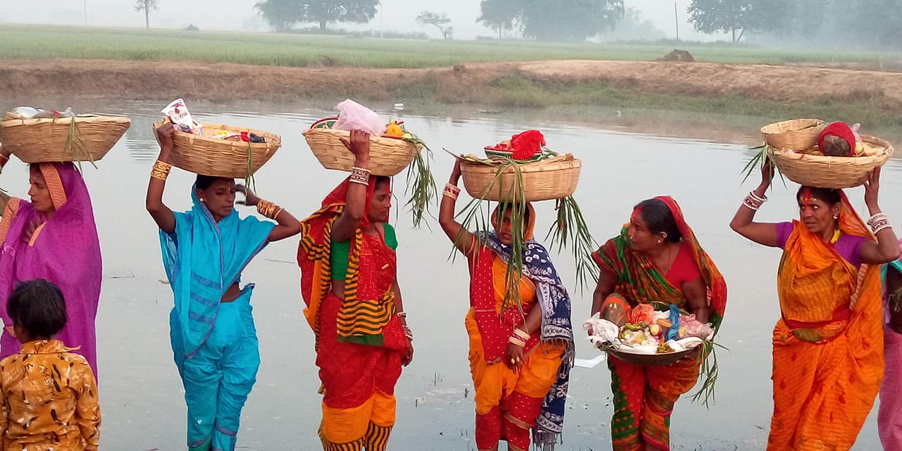 छठको आज तेस्रो दिनः चन्द्र पूजापछि सूर्यपूजामा जुटे ब्रतालु