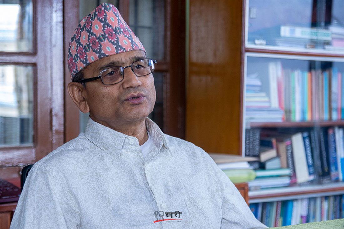 केपी ओलीबाट पार्टी र सरकार दुवै चलेन, कमिटीले निर्णय गर्नुपर्छ