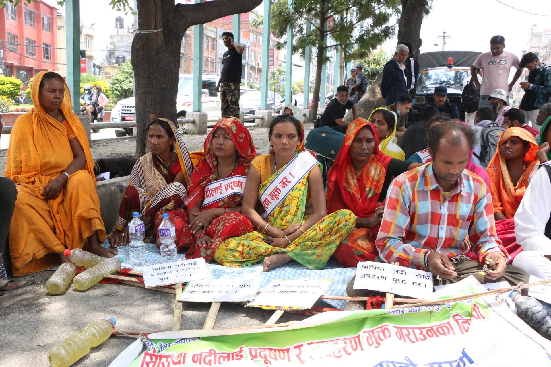 ११ दिन पैदल हिँडेर काठमाडौं आइपुग्यो सिर्सिया नदी प्रदूषणमुक्त अभियान टोली (तस्बिरहरू)