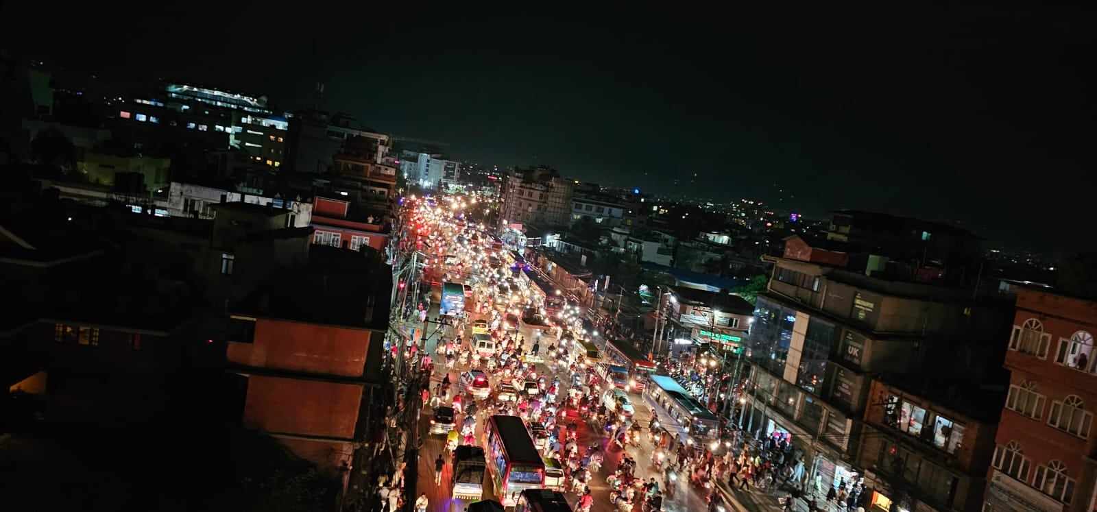 काठमाडौंको महाराजगन्ज चोकमै बम विस्फोट