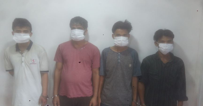 लागुऔषध सेवन तथा बिक्रीमा संलग्न ४ जना पक्राउ