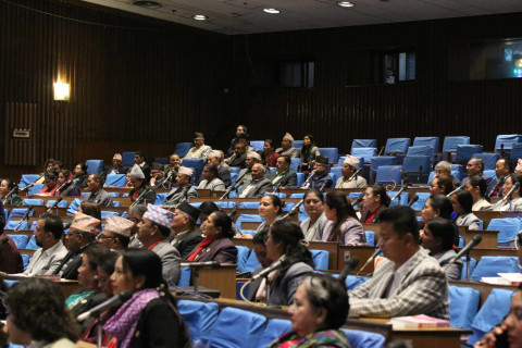 सत्तारूढ दलकै सांसद भन्छन्– अब काँध फेर्ने छुट प्रधानमन्त्रीलाई छैन 