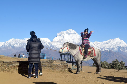 घोडामा पर्यटक