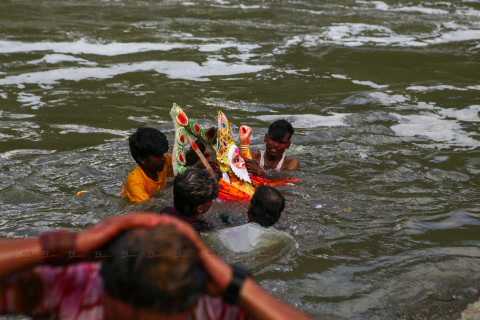 विश्वकर्माको मूर्ति विसर्जन (तस्बिरहरू)