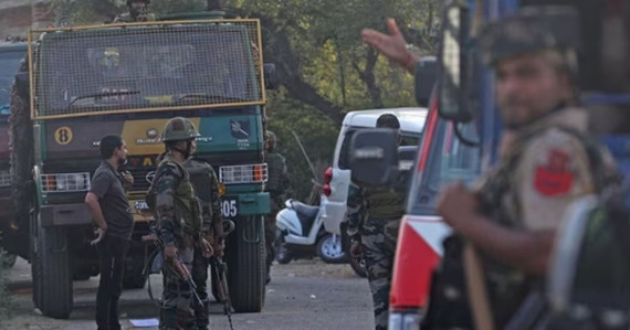 पाकिस्तानमा बसमा आतंकवादी हमला, चारजना मारिए