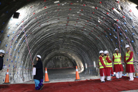 नागढुंगा सुरुङमार्ग र ग्वार्को फ्लाइओभर आगामी वर्षभित्रै सञ्चालनमा ल्याइने