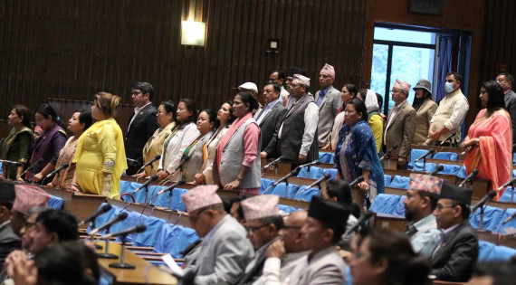 संसद्‌मा कांग्रेसको नाराबाजी, रोकिएन संसद् (लाइभ) 