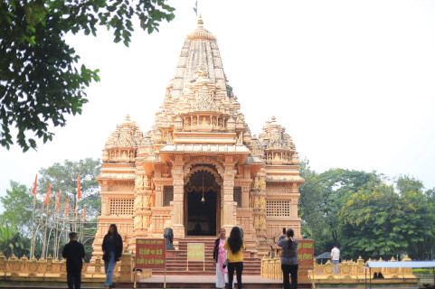 शाश्वतधाममा ५० लाख दर्शनार्थी : शनिबार विशेष कार्यक्रम सम्पन्न