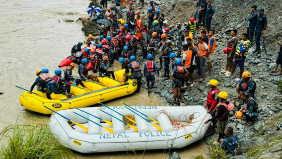 सिमलताल पहिरो : बेपत्ता बस र यात्रीको खोजीमा जुट्यो भारतीय टोली