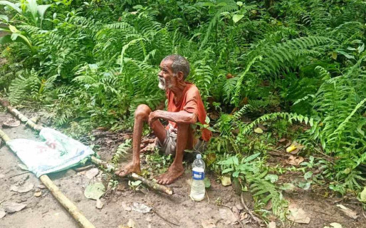 वृद्ध बुवालाई छोराबुहारीले जंगलमा छाडिदिएको आरोप, चार दिनपछि वनकर्मीले गरे उद्धार 