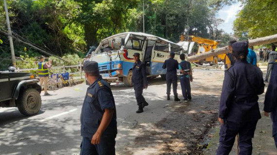 भक्तपुर दुर्घटनामा ज्यान गुमाउने एकको पहिचान खुल्यो, दुईको बाँकी