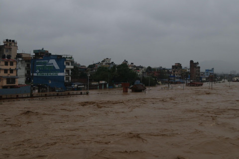 काठमाडौं उपत्यकामा बाढीपहिरोमा परी २१ जनाको मृत्यु