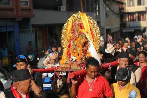 बाघ भैरव मन्दिरमा प्रतिष्ठापन गर्न मूर्ति हस्तान्तरण (तस्बिरहरू)