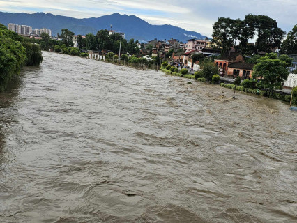 काठमाडौंमा वाग्मती सतर्कता तह पार