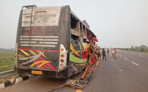 भारतको उत्तर प्रदेशमा सवारी दुर्घटना : १८ जनाको मृत्यु