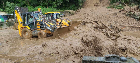 काठमाडौं–मुग्लिन सडक एकतर्फी सञ्चालनमा