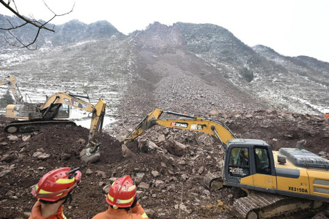 चीनमा पहिरोमा परी मृत्यु हुनेको संख्या ११ पुग्यो, ४७ बेपत्ता