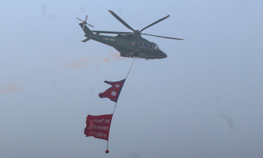 सैनिक मञ्चमा नेपाली सेनाको हर्ष बढाइँ (तस्बिरहरू)