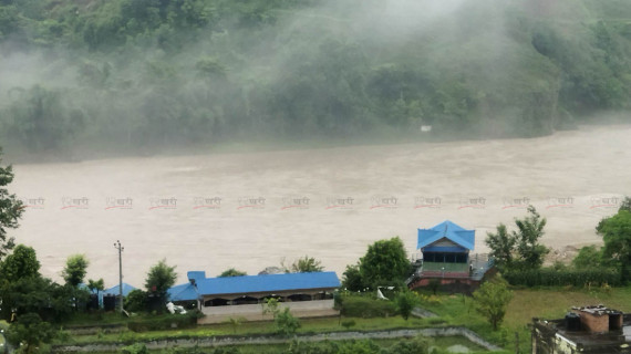 त्रिशूलीले थप एउटा टिपर र दुई स्काभेटर बगायो