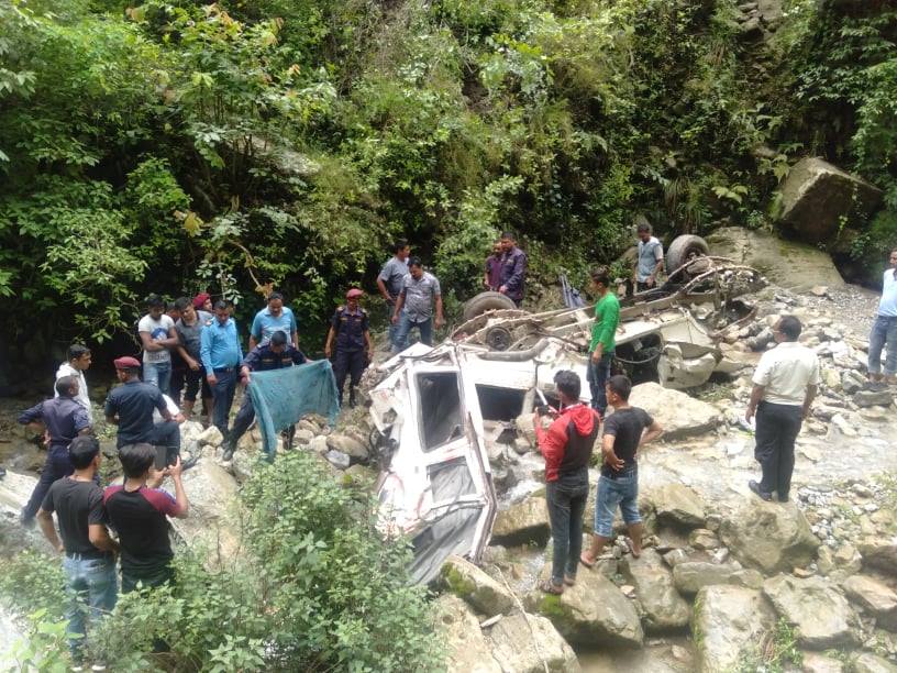 सन्धीखर्कमा जीप दुर्घटना हुँदा तीनको मृत्यु, चार घाइते