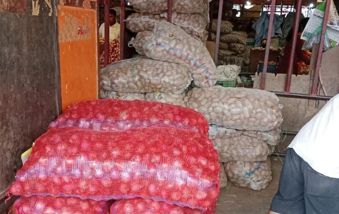 खाद्यान्न, गेडागुडी र फलफूल आयातमा प्रोत्साहन गर्दा आन्तरिक उत्पादक मारमा