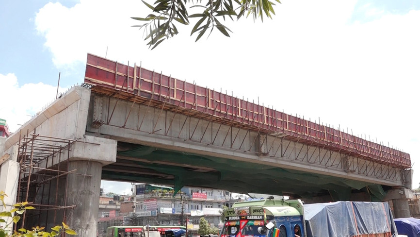 ग्वार्को फ्लाईओभरको काम दसैँअघि सकाउन स्थानीयवासीको माग