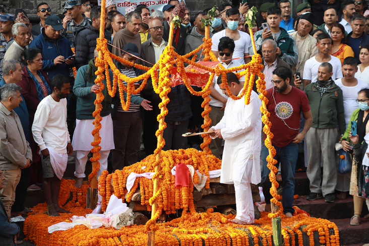 राष्ट्रिय सम्मानका साथ पूर्वसभामुख ढुंगानाको अन्त्येष्टि