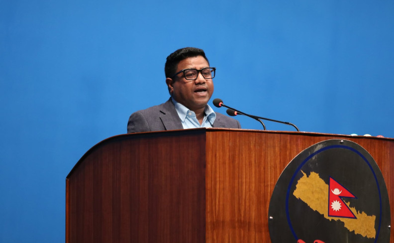 विकासका लागि सबै दल एक ठाउँमा उभिनुपर्छ : सन्तोष परियार
