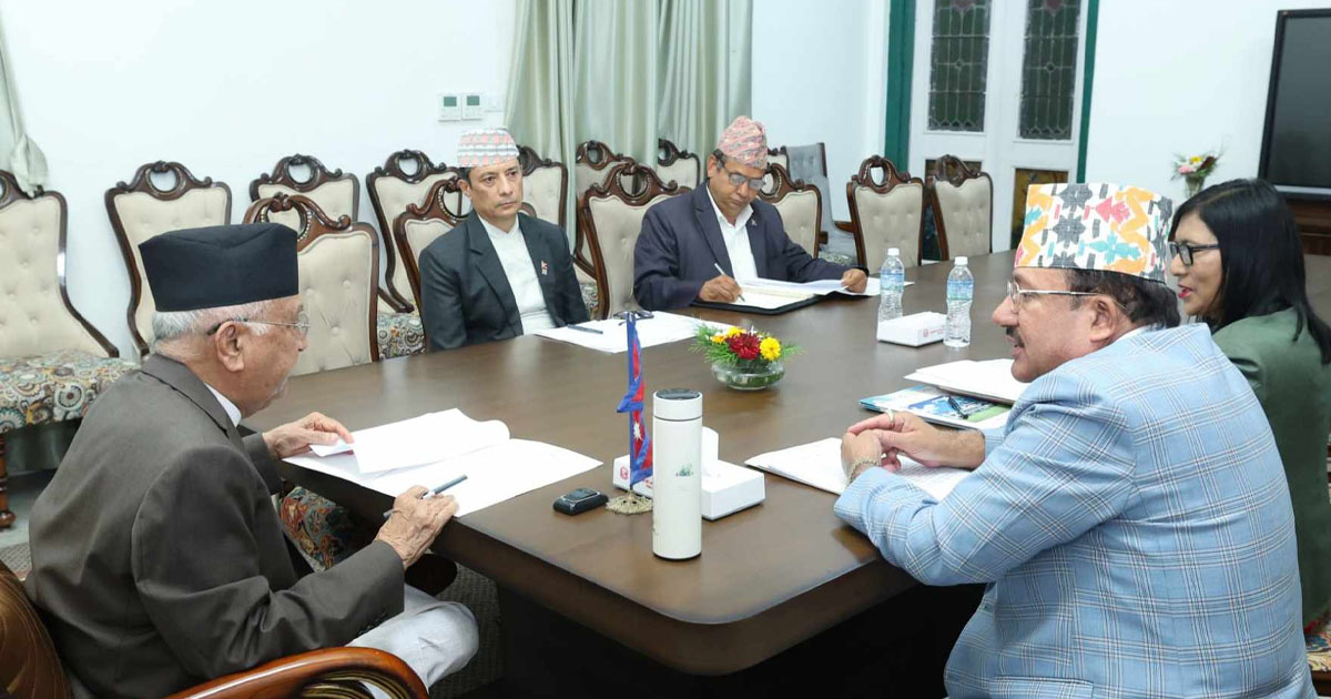असार १६ भित्र उपनिर्वाचनको मिति तोकिने, प्रधानमन्त्रीसँग आयोगको परामर्श