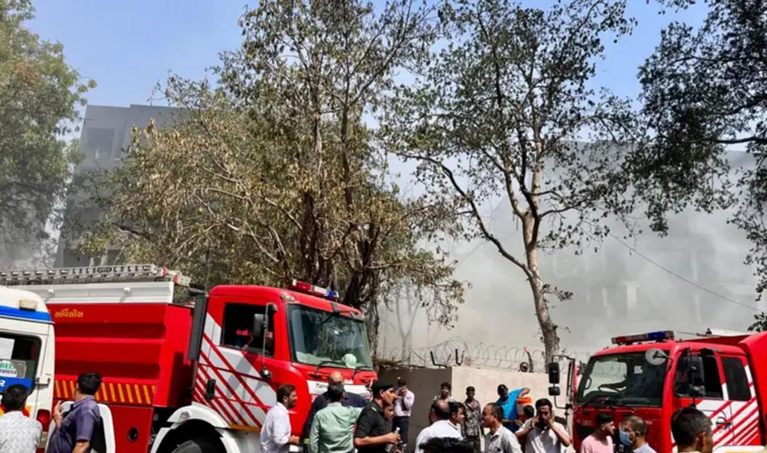 एयर इन्डियाको विमान दुर्घटनापछि अहमदाबाद अन्तर्राष्ट्रिय विमानस्थल बन्द