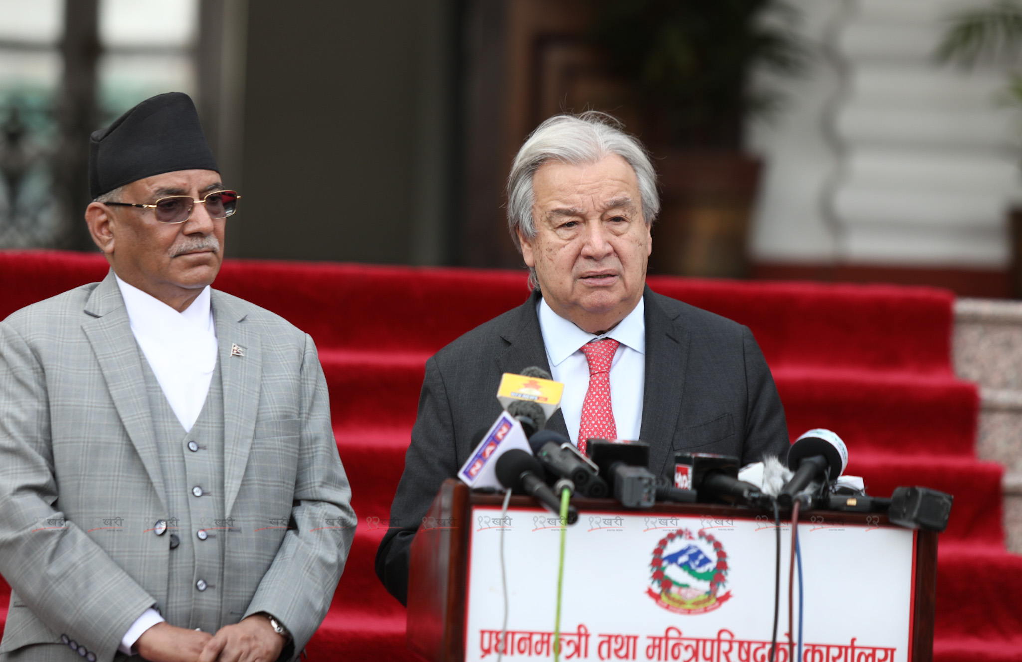 Antonio-Guterres-in-Nepal-Prachanda--(2)-1698574047.jpg