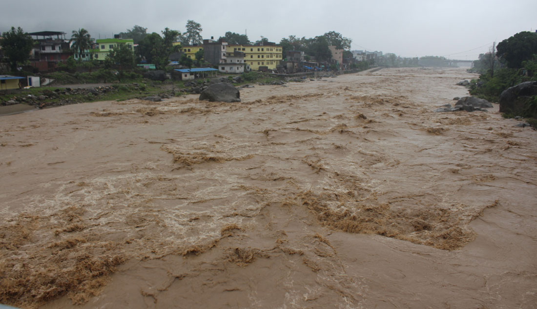 १०१ वर्षामापन केन्द्रमा जलसतहले नाघ्यो सतर्कता तह (तस्बिरसहित)