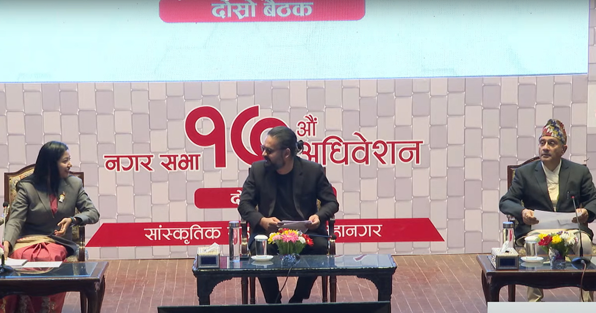 मञ्चमा बालेन–सुनिता संवाद, गुरागाईंसँग भएन बोलचाल