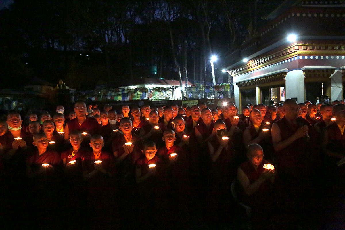 बुद्धपार्कमा दीप प्रज्वलन (तस्बिरहरू)