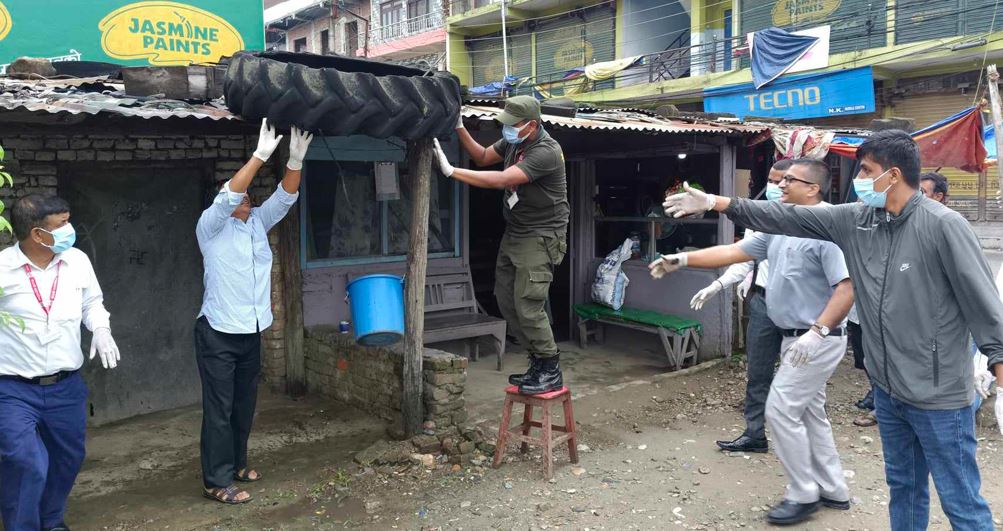 चितवनमा डेंगीबाट बच्न ‘लार्भा खोज र नष्ट गर’ अभियान, संक्रमितको संख्या १३ पुग्यो