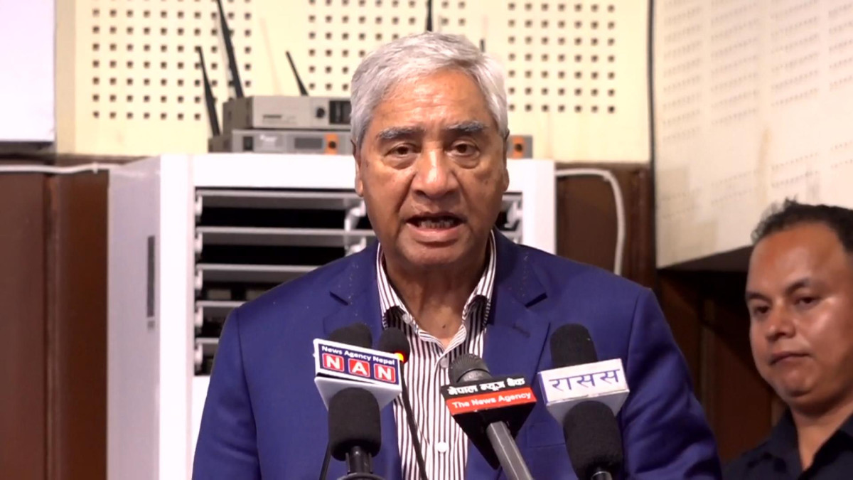 वर्तमान संविधानका कारण प्रतिस्पर्धी दलसँग मिलेर काम गर्नुपर्ने अवस्था छ : देउवा
