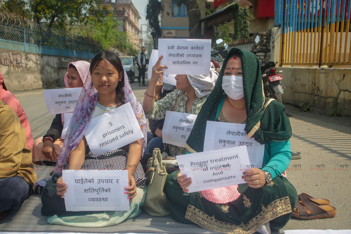 Dharna_Russi-ambassy-(5)-1713765947.jpg