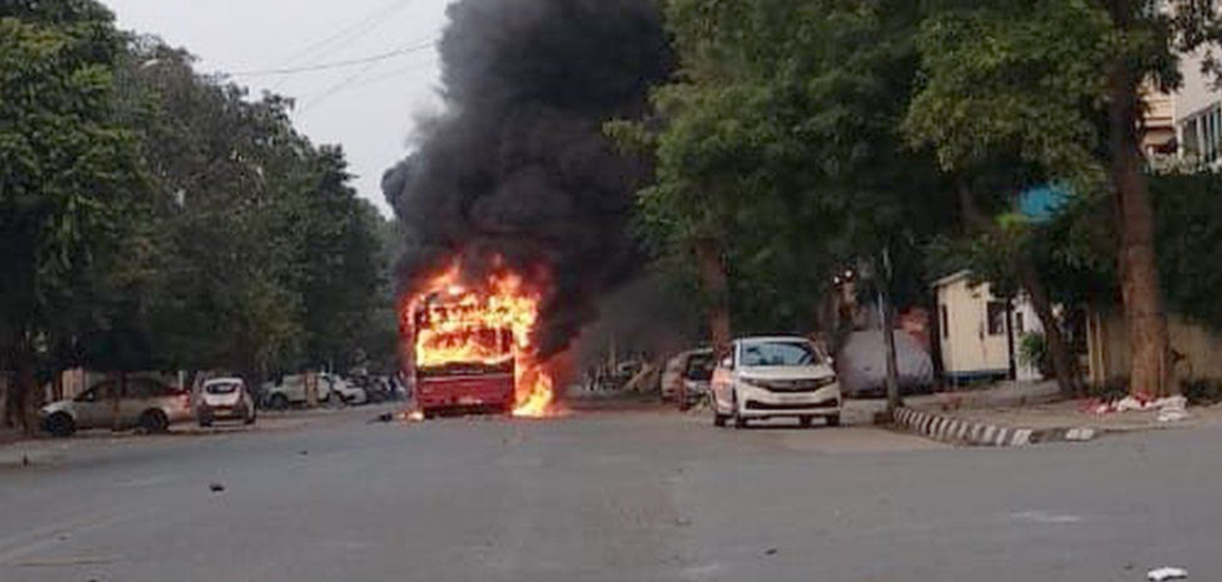 नागरिकता विधेयकका कारण दिल्लीमा पनि सल्कियो आगो, जामिया विश्वविद्यालयमा प्रहरीको हस्तक्षेप