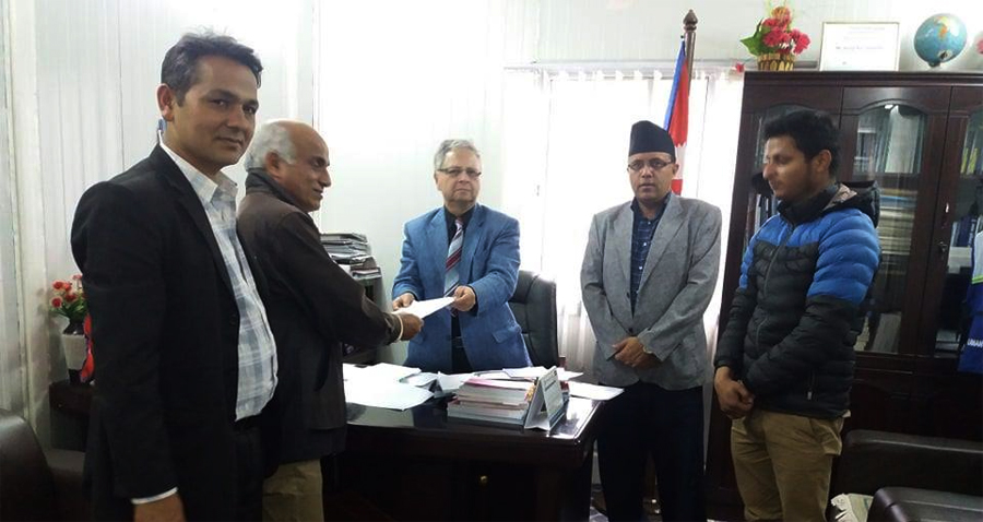 डा केसीसहित चार जनाले बुझाए संयुक्त राष्ट्रसंघीय मानव अधिकार उच्चायुक्तको कार्यालयमा ज्ञापनपत्र