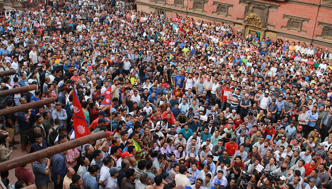 जुन विधेयक आउँछ त्यही विवादित, शान्त तलाउमा ढुंगा हान्दैछ सरकार !