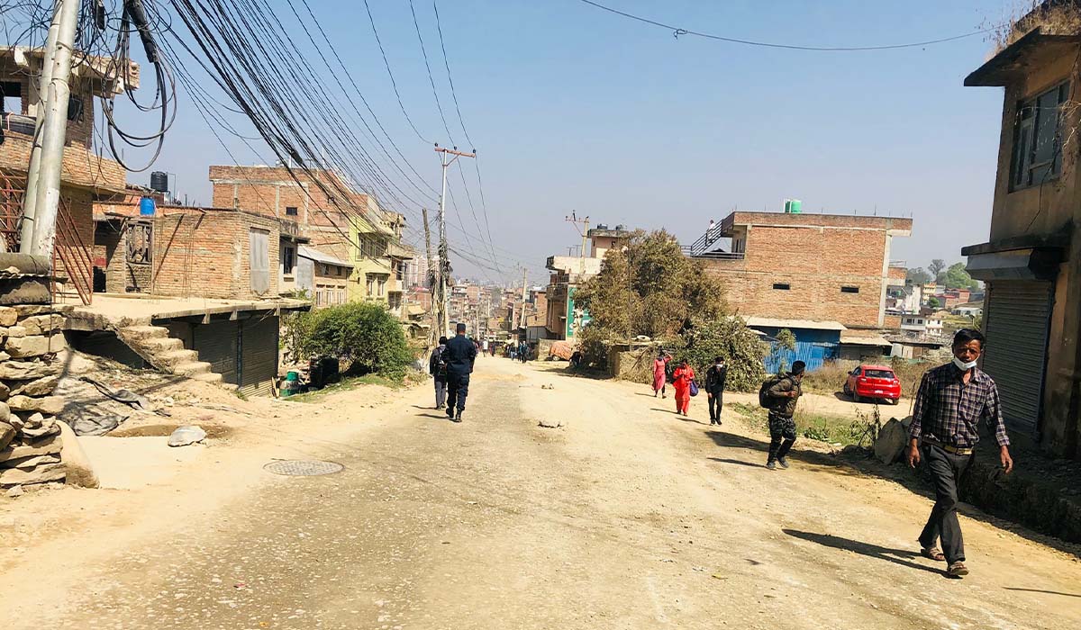 पिच हुने भएपछि सातदोबाटो–हरिसिद्धि सडकखण्डको अवरोध हट्यो
