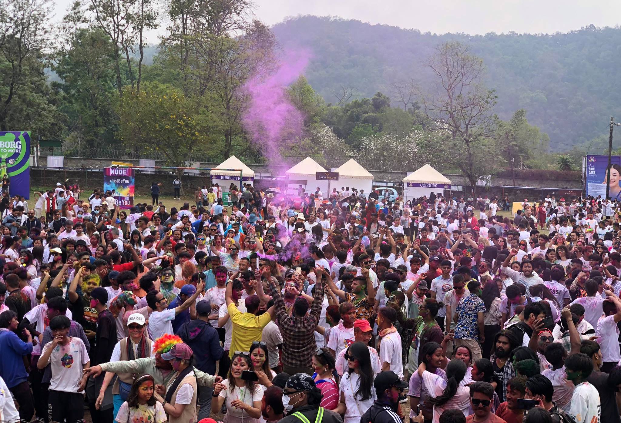 Holi_pokhara2-1711267509.jpg