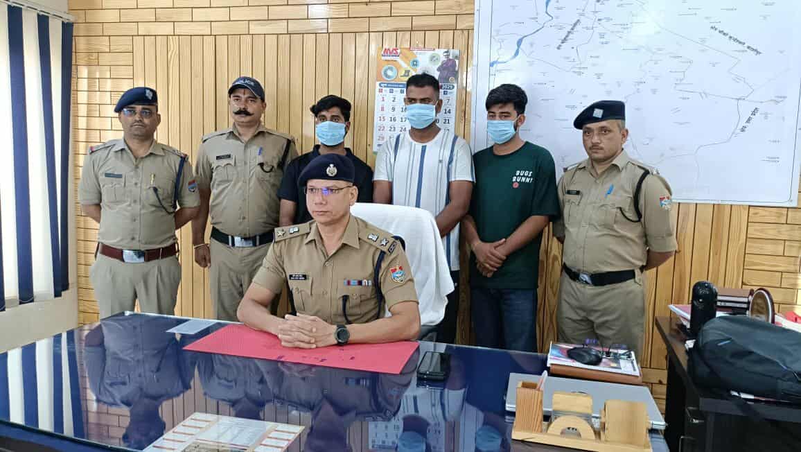भारतको रुद्रपुरबाट थप एक नेपालीको उद्धार, बन्धक बनाउने तीनजना पक्राउ