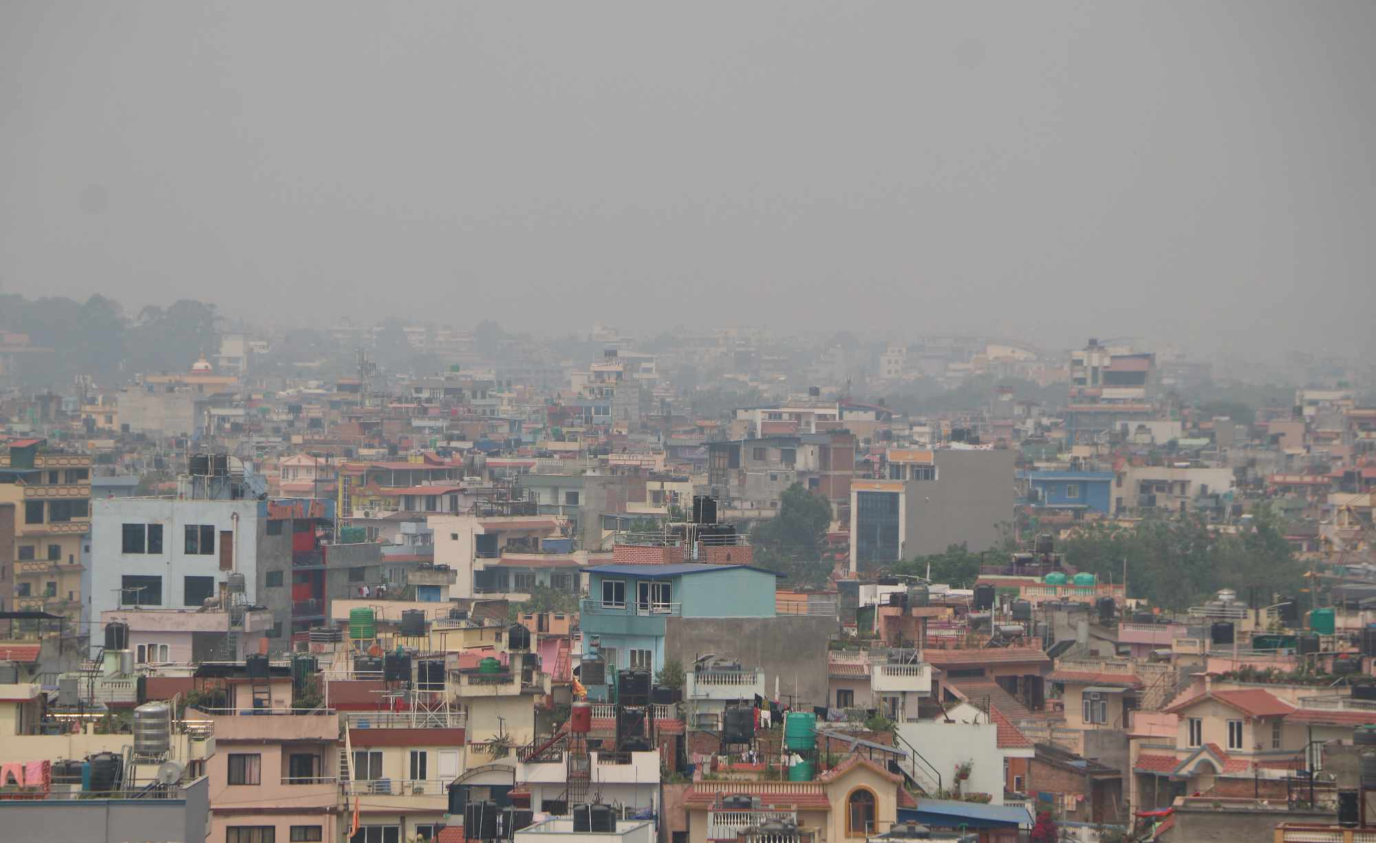 वर्षा भए पनि काठमाडौं प्रदूषित, वायु ‘अस्वस्थकर’